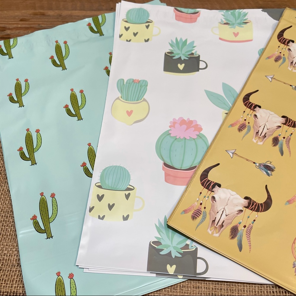 (25pcs) mixed polymailers - Picture 2 of 3